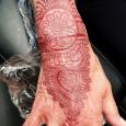 Henna-inspirerad handtatuering