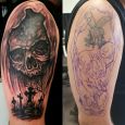 En stor skalle som täcker en gammal tatuering